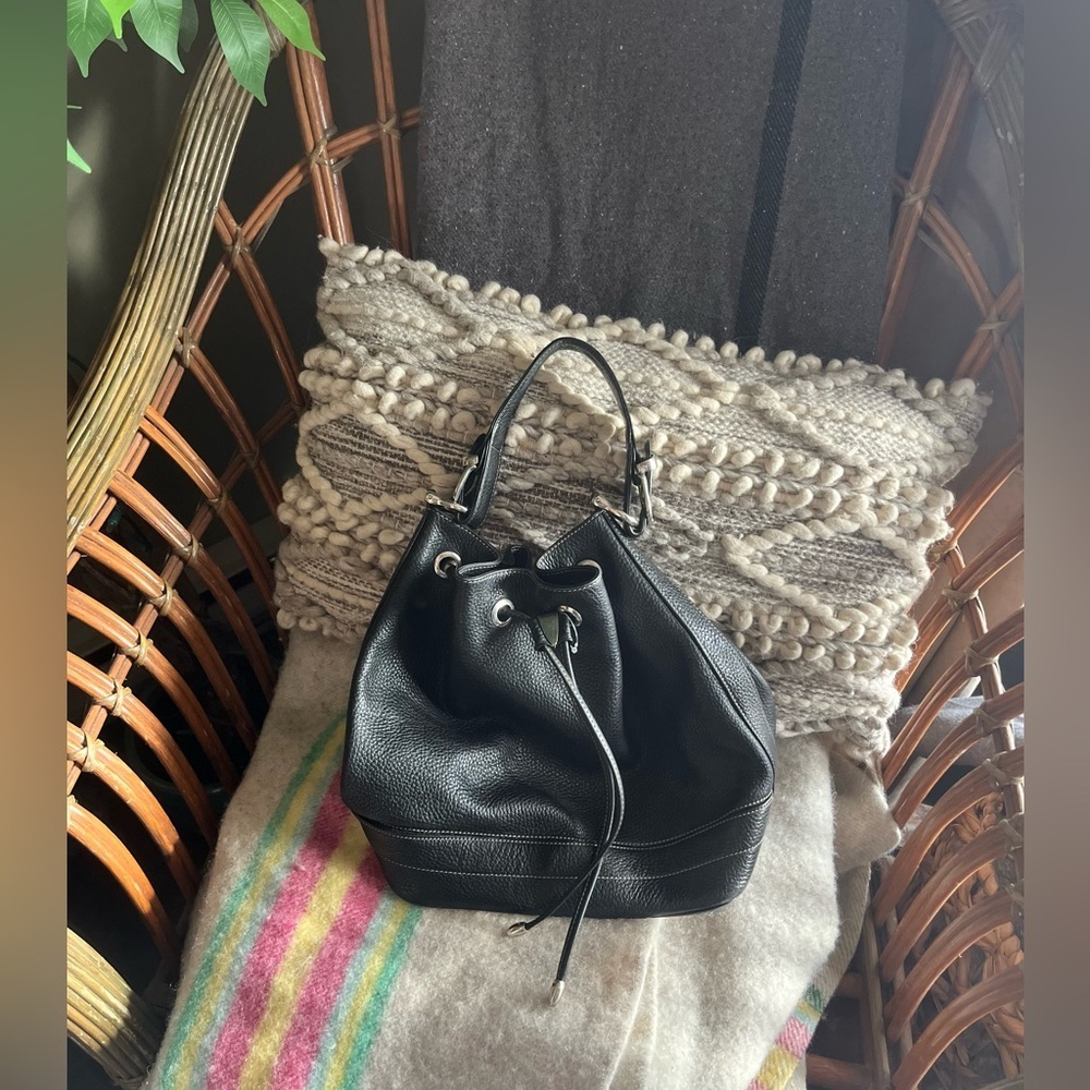 Danier Black Leather Drawstring Bucket Bag - Picture 4 of 4